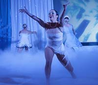 photo of contemporary dancers